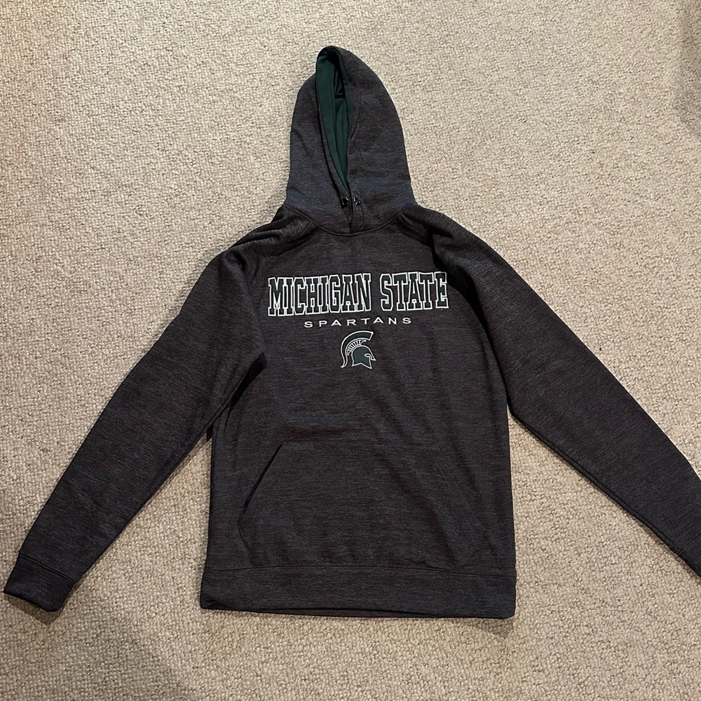 Colosseum Michigan State Spartans Gray Hoodie with front pocket